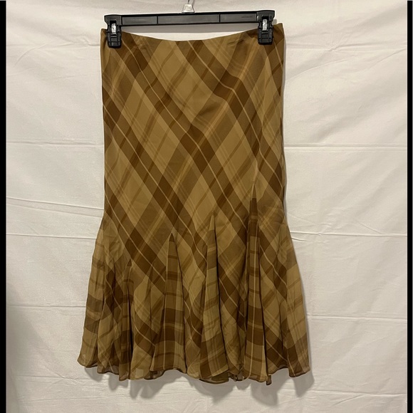 Lauren Ralph Lauren Dresses & Skirts - Lauren Ralph Lauren  M Women  100% Silk Brown Plaid Skirt Light and Airy New